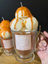 Load image into Gallery viewer, Mug Candle Root Beer Float