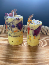 Load image into Gallery viewer, (Yellow) Lemon Floral Pillar Candle