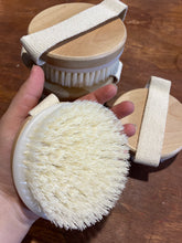 Load image into Gallery viewer, Dry Brush