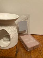 Load image into Gallery viewer, Harvest Spice Wax Melt
